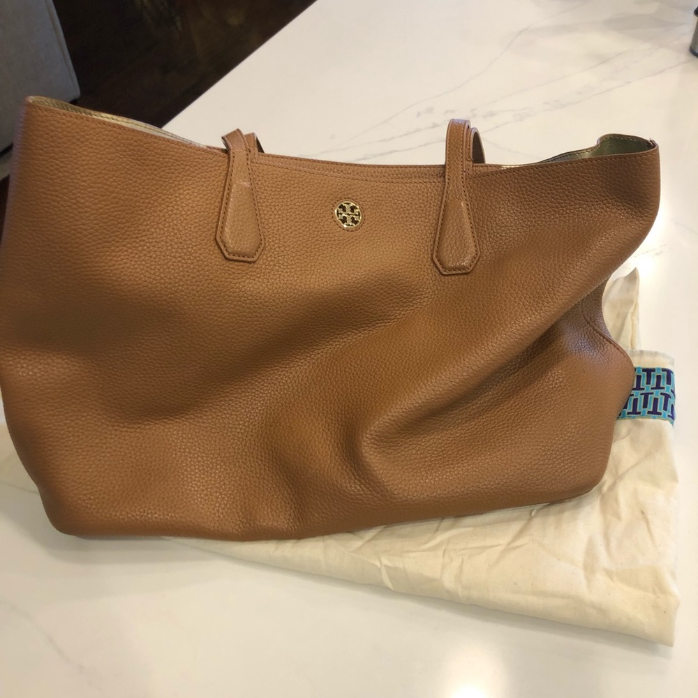 Tory Burch Perry Tote - Picture 4 of 7